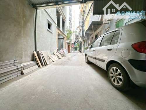 Bán gấp nhà 6 tầng thang máy 50m2 ở ngõ Ô-to 387 Vũ Tông Phan;Giá 15.9 tỷ
