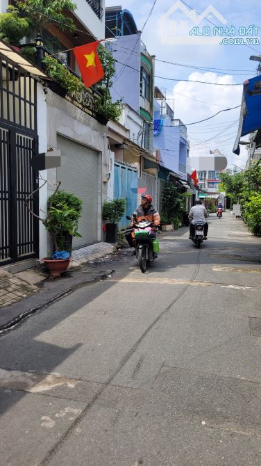BÁN NHÀ CẦU XÉO - 3 tầng - 4m❌️13m - HẺM 4m SẠCH ĐẸP NHỈNH 5 TỶ