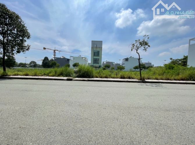 Đất trục chính khu Bình Nguyên, gần làng đại học Quốc gia, 2837 Dĩ An - 3