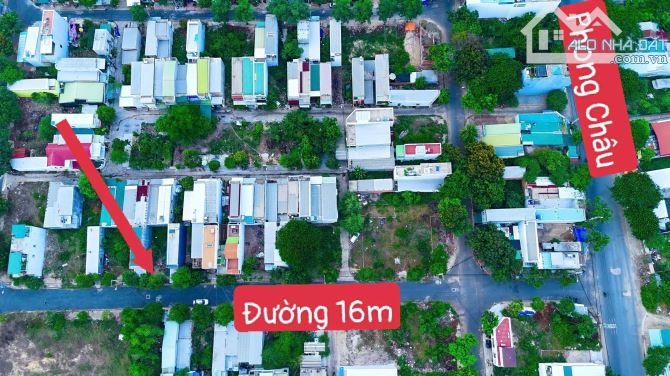 Bán đất đường 16m khu TĐC Đất Lành ngang 4m  ------- - Diện tích: 64m2 ngang 4m - Hướng :