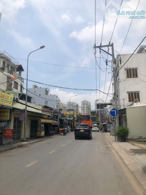 Nhà 4 tầng mặt tiền nhựa 8m, Gò ô môi, Quận 7. DT 80m2, gara ô tô. Nhỉnh 11 tỷ