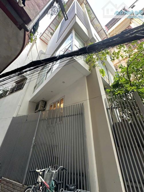 NHÀ CAO CẤP TRUNG KÍNH CĂN GÓC 3 MẶT THOÁNG 78M² 6 TẦNG GIÁ 45 TỶ TRUNG TÂM CẦU GIẤY