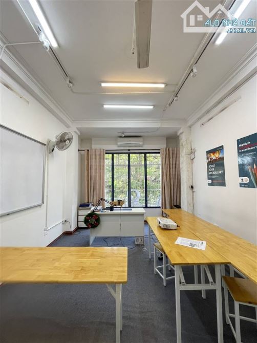 Bán nhà Tạ Quang Bửu, DT 54m x 6 tầng thang máy, mặt tiền 4.2m, gara ô tô, 26 tỷ
