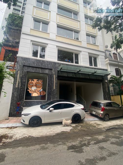 Cho thuê tòa nhà 7 tầng, thang máy, PCCC đầy đủ – Giảng Võ, Ba Đình