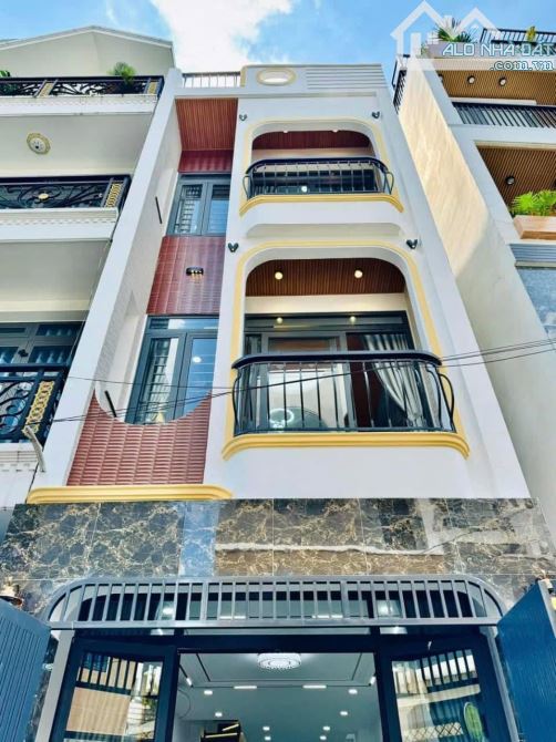 Cần tìm chủ cho căn nhà đẹp 56.7m2  Hoàng Hoa Thám, Tân Bình. Giá: 3 Tỷ 120. SHR, CN đủ