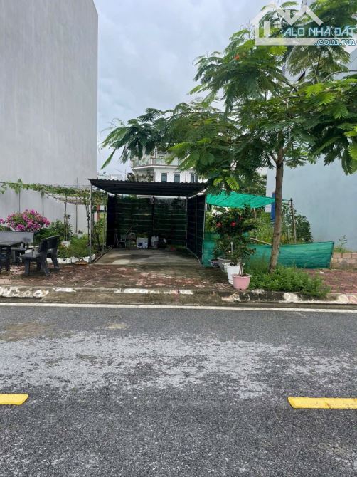 🔥 BÁN LÔ ĐẤT GIÁ RẺ NHẤT – TDC ÁP TRÀN, THUỶ NGUYÊN 🔥  📐 Thông tin lô đất: 	•	Diện tích