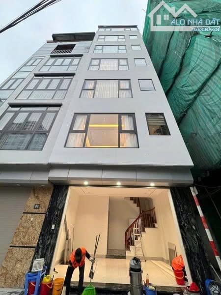 Cho thuê tầng 2 riêng biệt 110m², có thang máy – Lý Nam Đế, Hoàn Kiếm