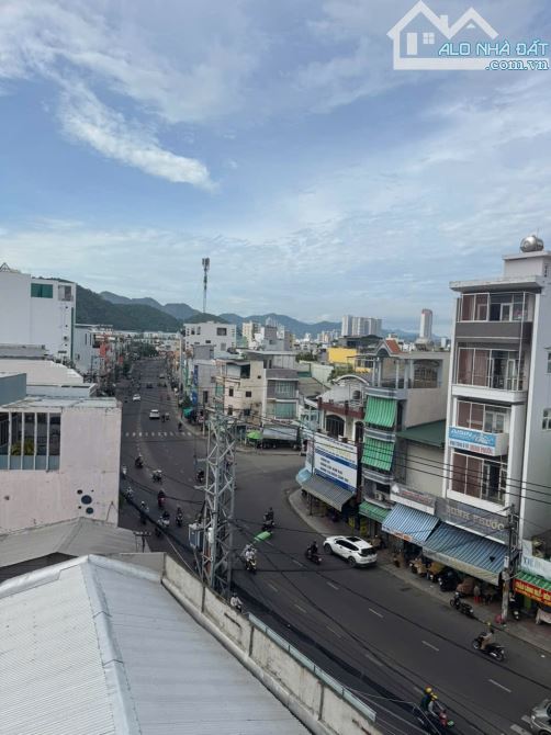 Cần bán nhà hẻm đường 2/4 ( Cách 10m)  - Phường Nha Trang