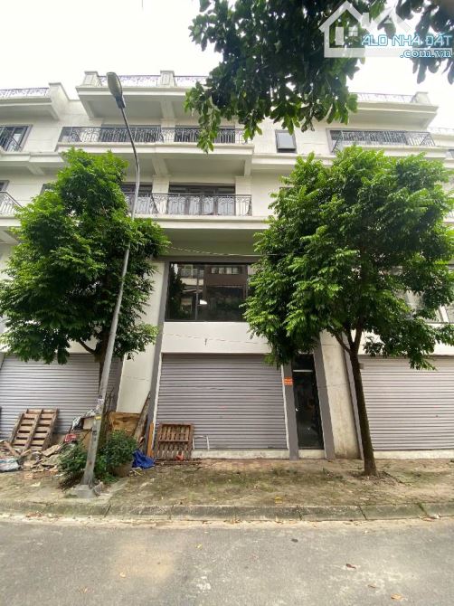 TĐC Trâu Quỳ-Đoàn Quang Dung_BIỆT THỰ LIỀN KỀ - đối diện CÔNG VIÊN GIA LÂM- VIEW Công iên