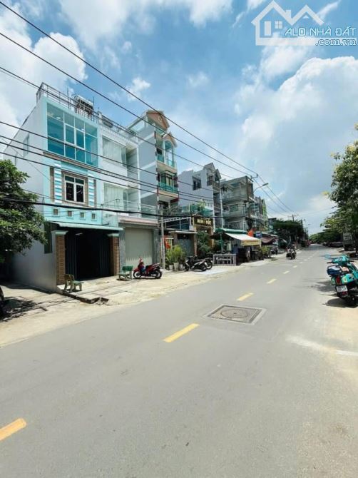 NHÀ MỚI MẶT TIỀN LƯU HỮU PHƯỚC  Q8 – 3 TẦNG, SÂN ĐẬU Ô TÔ – GIÁ CHỈ 4.48 TỶ (TL)