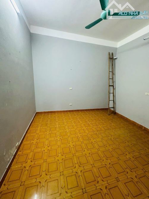 MẶT PHỐ NGUYỄN PHONG SẮC CẦU GIẤY 65M² 4 TẦNG VỈA HÈ RỘNG KINH DOANH ĐỈNH GIÁ 36 TỶ