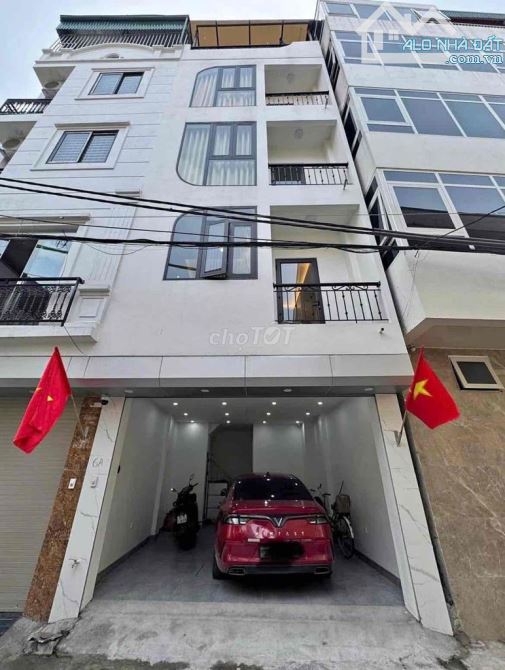 NGANG 5M - TRUNG TÂM QUẬN 5 NGUYỄN TRÃI. GIÁ 4TỶ990 CN 61,5M2(5x12,3M) CẢI TẠO XD CHDV