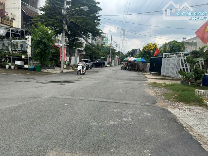 ĐẤT XÂY VILLA, CĂN HỘ MINI, BÁN ĐẤT LỚN 1300m² GIÁ CỰC TỐT