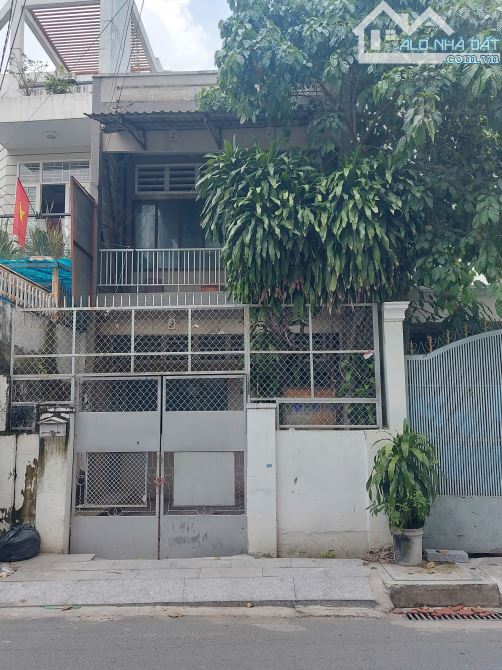 Mặt tiền Nguyễn Cửu Vân, P.17, Q.Bình Thạnh, 4.5m*25m, trệt lầu, 30tr/th