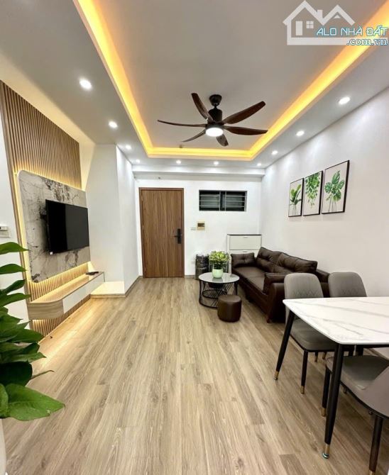 Bán CHCC KVKL Nghiêm Xuân Yêm, Hoàng Mai, 2 Ngủ 2 VS, 63m2, 4.32 tỷ(CTL)