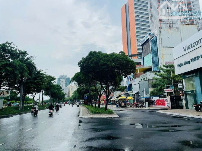 Chính chủ bán nhà MT Hồng Bàng, Phường 11, Quận 5 (8x26m. CN:200m2) Giá 50 tỷ TL