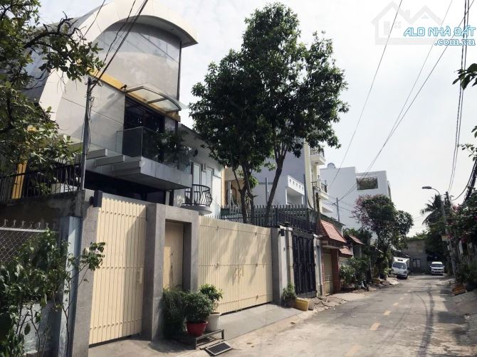 Bán Biệt thự đường Nam Kỳ Khởi Nghĩa, Quận 3 - DT:8x15m - 3 Tầng - HĐT:100trđ - Giá 40 tỷ