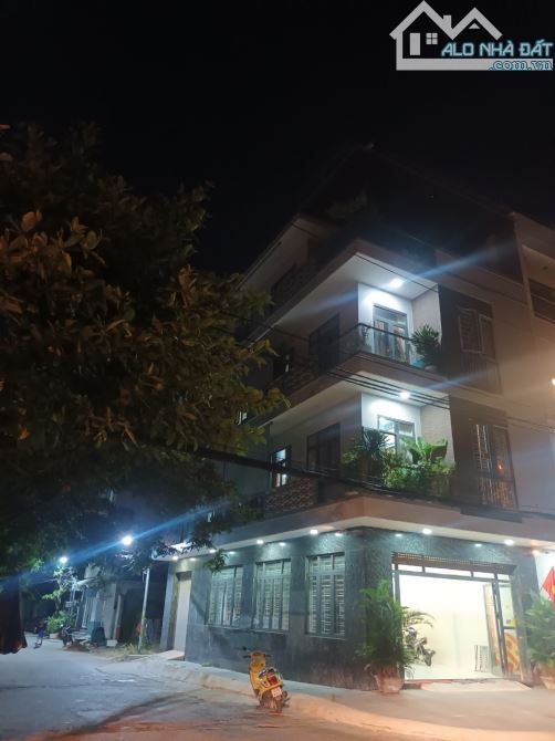 Nhà 4 Tầng 2mặt tiền đường Nguyễn Du, (ngan 9m) ngay TT Hành Chính, giá 30 tỷ TL