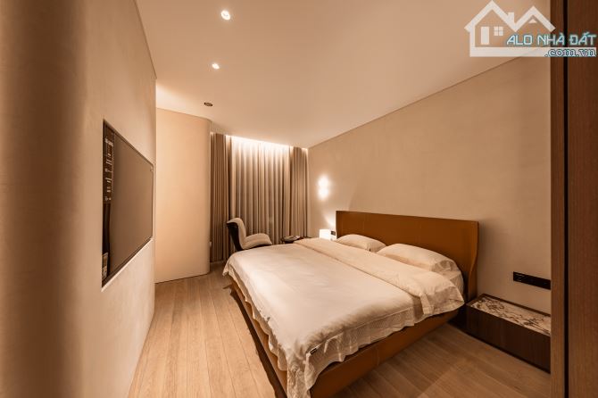 Cần bán gấp biệt thự Lô Góc 141m2 mt 16m Hàm Nghi giá 45 tỷ có thương lượng