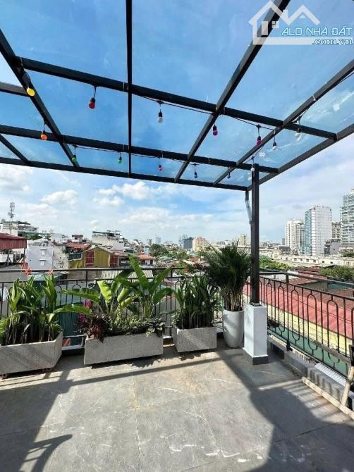 Bán nhà phố Trần Quý Cáp 38m2, 6T thang máy cực phẩm lô góc 11.8 tỷ VIP Đống Đa