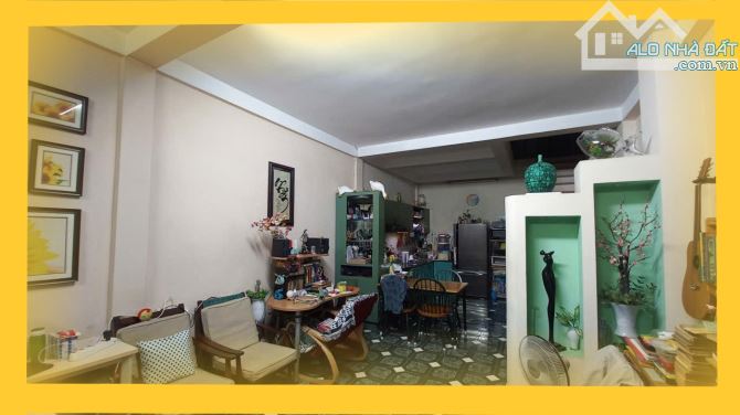 Tin thật. cần bán căn nhà HXH Trần Quý Cáp 112m2 sàn.
