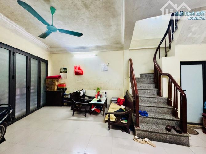 🔥Hiếm! Nhà 33m² Quan Nhân – Thanh Xuân, 4 tầng, MT 6m giá chỉ 3.5 tỷ🔥