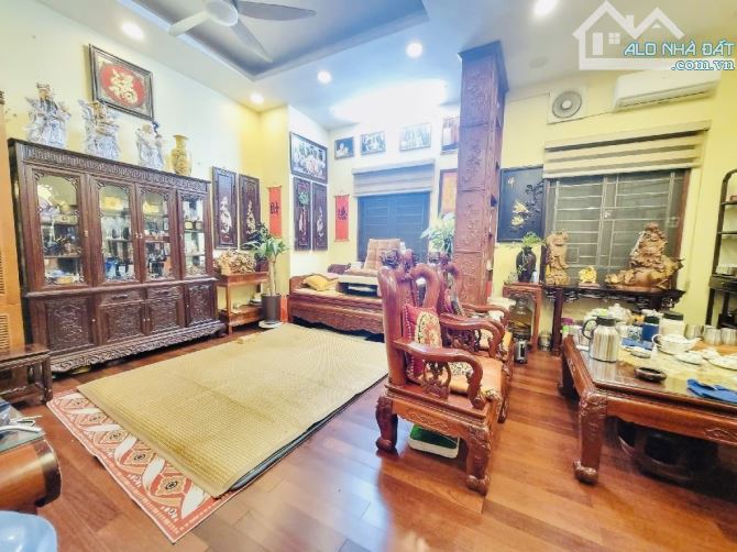 BÁN NHÀ PHỐ TRẦN XUÂN SOẠN Q. HBT- NHÀ ĐẸP-VÀI BƯỚC RA PHỐ-42m2-6 tầng-mt 6.8m-16.3 tỷ