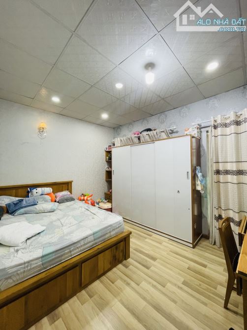 SIÊU PHẨM NHÀ NGANG 4.5M - 2 MẶT HẺM 62M2 TTQ10, SỔ VUÔNG Ở NGAY GIÁ CHỈ 8.2 TỶ TL