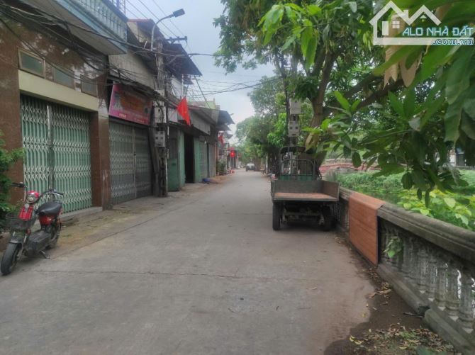 𝐂𝐡𝐢̉ với 2,4 tỷ, sở hữu lô đất Hương Mạc Từ Sơn –phân lô ô tô khu vực dân cư sầm uất.