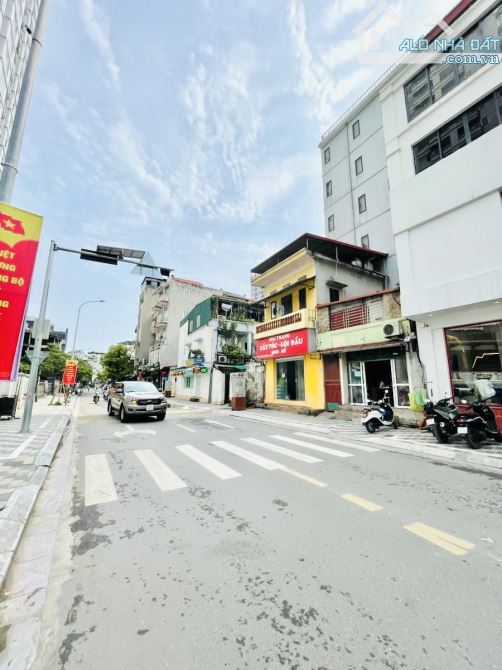 8 TỶ HƠN!  BÁN NHÀ PHÚ THƯỢNG, TÂY HÔ - 35M2 - 5 TẦNG - GẦN PHỐ, Ô TÔ - FULL NỘI THẤT