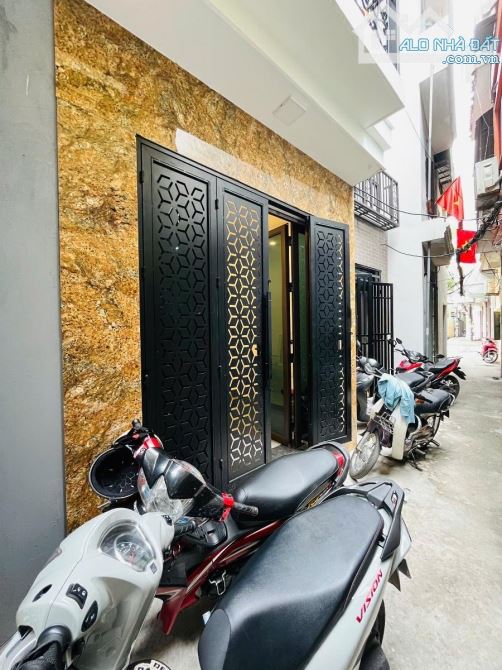 Nhà riêng gần ngõ 2 Quang Trung, Hà Đông, 35m, 5 tầng mới tinh, ngõ rộng, ở sướng