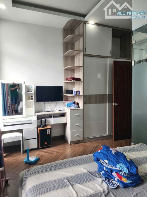 Bán Nhà 701 Trần Xuân Soạn, Tân Hưng, Quận 7 – 5m x 12m – Giá 5,6 Tỷ