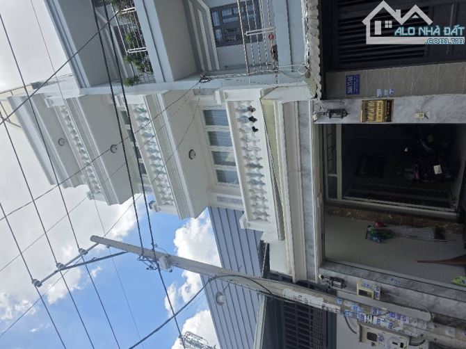 BÌNH TÂN ‘ TÂN HOÀ ĐÔNG ‘ 72 m 5 tầng ‘ 4 x 19 m giá 9,7 tỷ TL hẻm 8 m