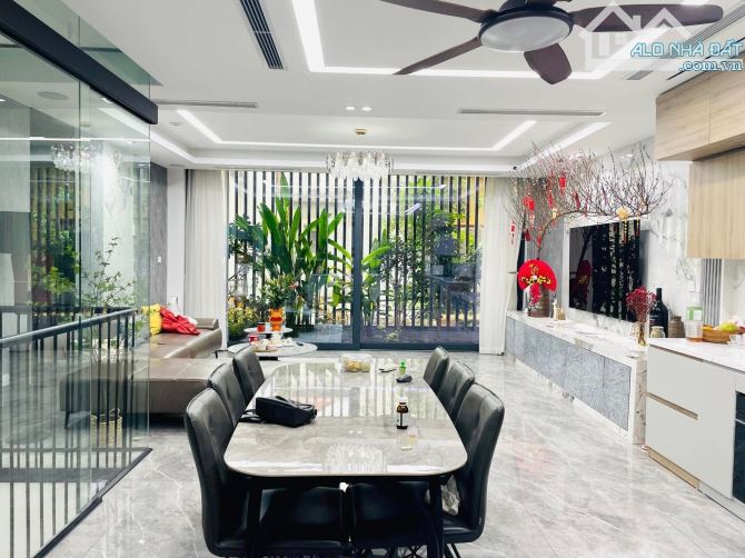 Bán Nhà Trần Duy Hưng 50m , 6 Tầng Thang Máy , Kinh Doanh Ngõ Thông , 10m Ra Phố