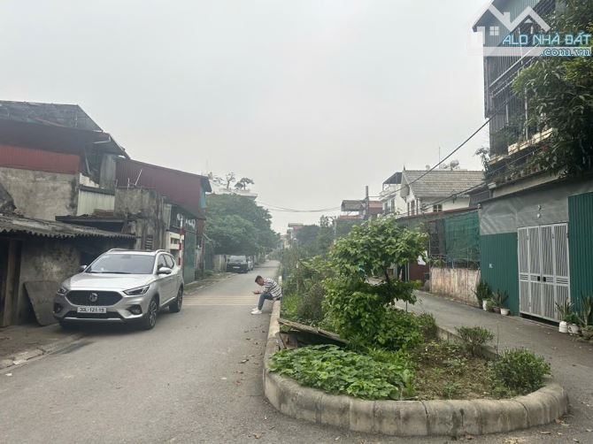 Nhà đẹp Cổ Bi, 97M - 6M Tiền – Nhỉnh 10 tỷ, Mặt ngõ to, Ô TÔ, Đầu tư tốt