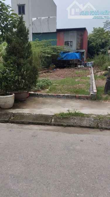BÁN ĐẤT DỊCH VỤ THĂNG LONG 9-LAI XÁ-SÁT HINODE-Ô TÔ TRÁNH NHAU-88M-145TR/M