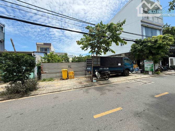 Chuyển nhượng lô đất mặt tiền diện tích khủng đường Lê Văn Thứ, Sơn Trà.