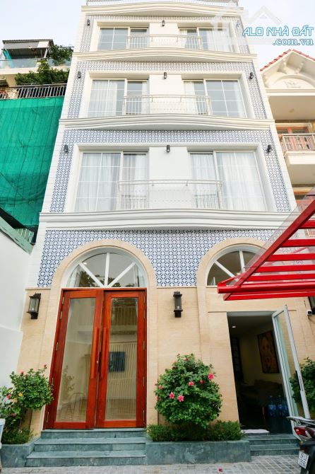 Giảm sốc 5 tỷ!!! Bán nhà đường Hai Bà Trưng 5M x 16M vuông vức TXD hầm 6 tầng chỉ 13 tỷ