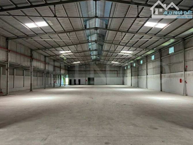 Cho thuê Kho 1.200 m2 mặt tiền Nguyễn Văn Linh có 3 pha