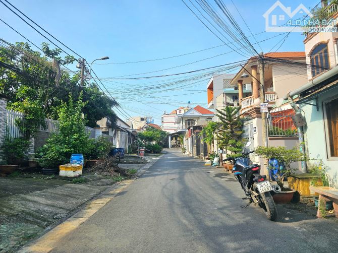 Bán đất mặt tiền hẻm 244 Man Thiện. Tăng Nhơn Phú A , Q9 - DT: 92m2 CN Đất ở 80m2 (4.7x19)