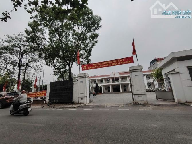 CCMN DÒNG TIỀN LỚN 120M – 9M Tiền – Nhỉnh 14 tỷ, Ô tô tránh, Kinh doanh đỉnh