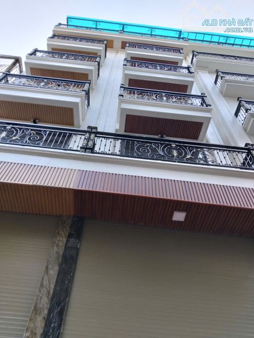 Bán Nhà Phố Vũ Tông Phan 50m x 7 Tầng Thang Máy Ô Tô Dừng Đỗ Ngày Đêm 17 Tỷ Thanh Xuân