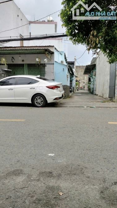 Bán nhà 2 tầng hẻm xe hơi ngang 4m-Trân THị Hè Hiệp Thành quận 12 chỉ nhỉnh 3 tỷ