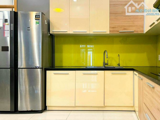 Ngay sát cầu Tham Lương, giáp Tân Bình,Gò Vấp, nhà mới đẹp quận 12