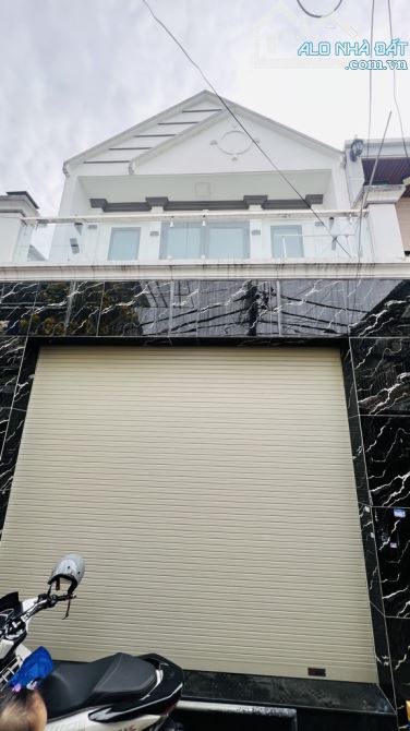 2 TẦNG MKTD - HẺM Ô TÔ THÔNG - Hoàng Trọng Mậu , Kiều Đàm - NGANG 4.3M - SỔ NỞ HẬU -DÒNG T