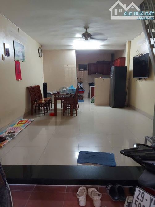 Bán Nhà 40m² X 3 Tầng 1 Tum Tại Tả Thanh Oai – Sổ Đỏ Full Thổ Cư – Giá Chỉ Nhỉnh 5 Tỷ