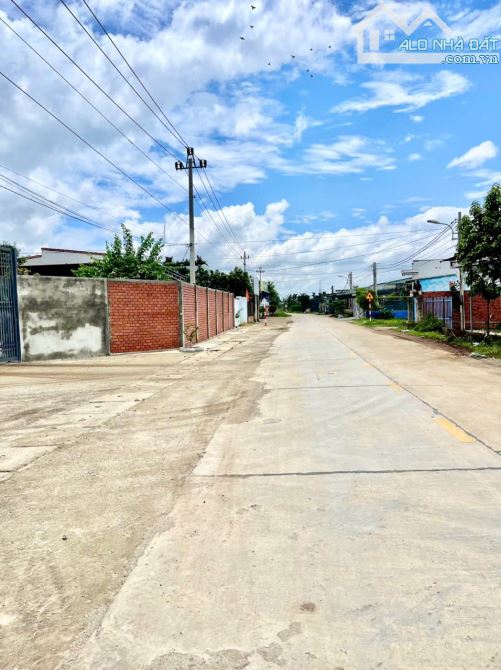 LÔ THỔ CƯ ĐƯỜNG PHAN VĂN ĐẠT - KHÁNH XUÂN - BMT - ĐAKLAK 1Tỷ 279 triệu