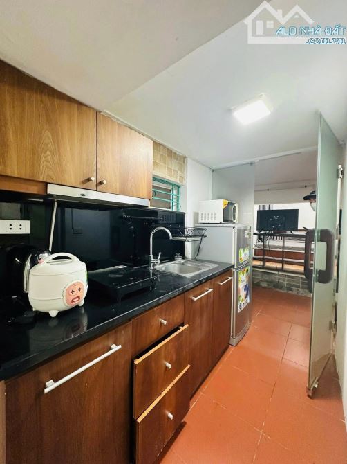 Hiếm, oto tránh vỉa hè rộng, mặt ngõ Linh Lang, 6 tầng thang máy 52m2 kdoanh. Giá 23.5 tỷ - 10