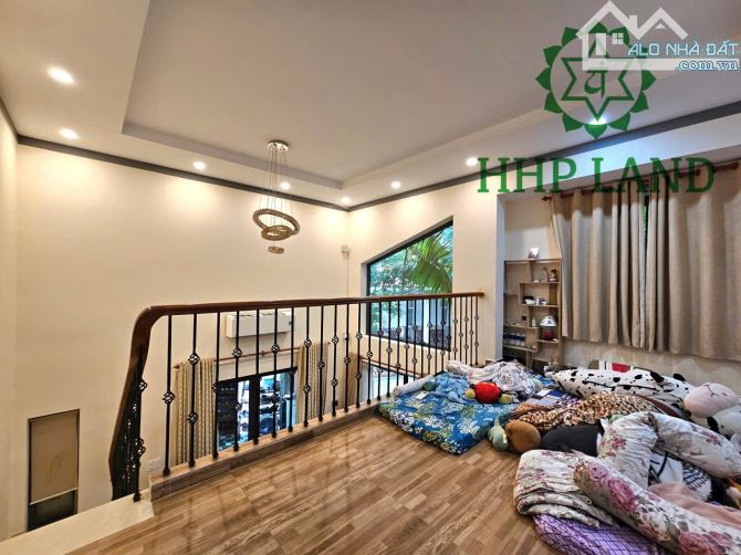 Cho thuê riêng 1 mặt bằng hoặc nguyên căn (mặt bằng + nhà phía sau) đường Huỳnh Văn Nghệ - 10