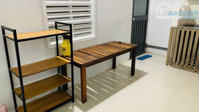 Cho thuê nhà đường Dương Hiến Quyền Nha trang phù hợp ở và KD dt 100m giá 11 triệu - 10